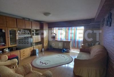 Apartament 3 camere, et 4/4, Mihai Bravu - 73500 euro