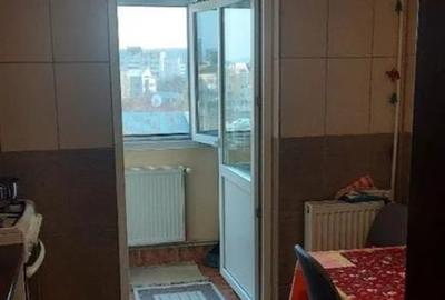 Apartament cu 3 camere decomandat - Pacurari - 4