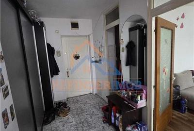 Garsoniera de vanzare, zona Mall Vitan - 2