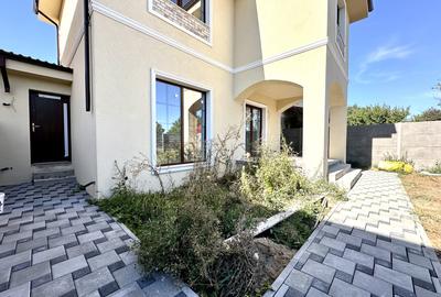 Duplex cu 5 camere în Giarmata