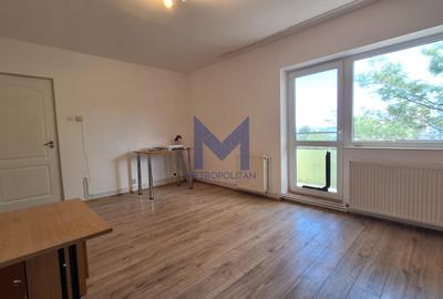 De închiriat apartament 2 camere decomandat I strada Lunii - 2