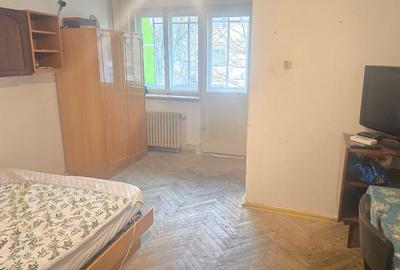 Garsonieră semidecomandată în Dacia