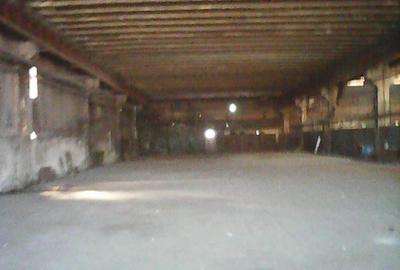 Spațiu industrial, 600 mp în Tractorul