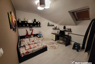 CASA REZIDENTIALA DE LUX + 5 SPATII COMERCIALE CU CHIRIASI - 9