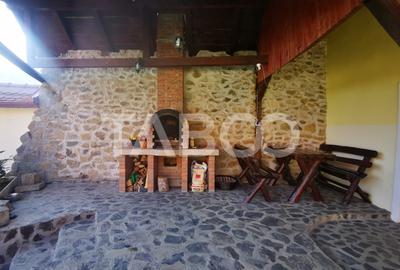 Casa de vanzare pretabila pensiune priveliste superba Fantanele Sibiu - 14
