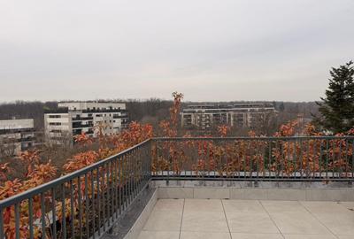 Apartament cu 4 camere decomandat, mobilat în Iancu Nicolae