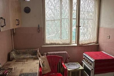 CALEA GIULESTI, Apartament cu 3 camere semidecomandat - 60 mp - parter - 6