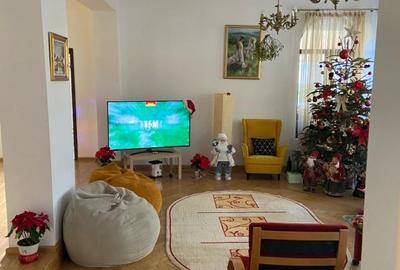 Resedinta deosebita,constr 2012,parc Carol 10min,7 camere,7 bai,2 locuri parcare - 2