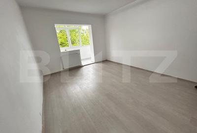 Apartament 2 camere de vanzare, decomandat, 55.70 mp, zona Nicolina - 2