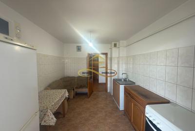Apartament 3 camere  decomandate de vanzare in Bacau - 4