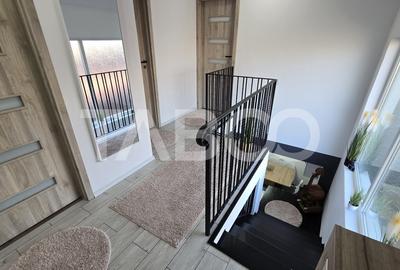 Casa singur in curte de vanzare 4 camere 2 bai parcare Selimbar Sibiu - 8