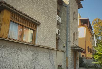 Vila | Primaverii | 400 mp utili | 8 camere | D+P+1+M - 1