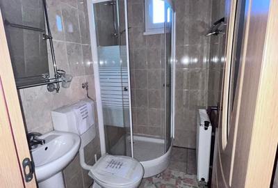 Casa de vanzare cu 3 camere, zona Schit - 6