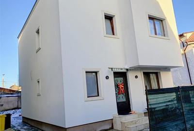 VANZARE VILA DRUMUL TABEREI - DANTELEI - MOBILATA UTILATA - 13