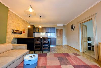 Apartament 3 camere - Ultracentral -  Bd. Republicii - Comision 0% - 4