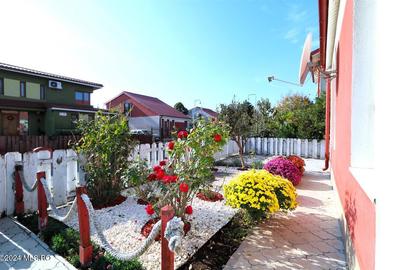 Cumpana - Del Sole, Str. Padova 4, vila P+M, teren pe colt de 397 mp! - 4