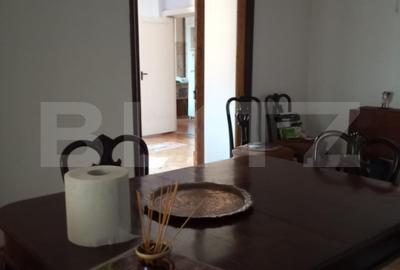 Apartament cu 3 camere semidecomandat în Universitate