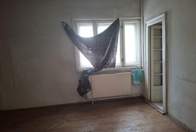 URGENT!, TEREN IN PROPRIETAE, RENOVATA IN 1996, NEGOCIABIL - 4