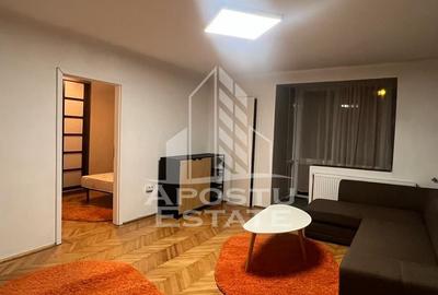 Apartament cu 2 camere semidecomandat în Central