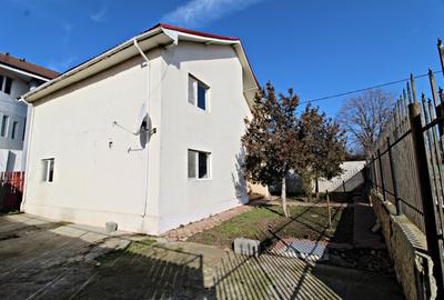 Vila P + M cu deschidere dubla, la DN si strada secundara - 2