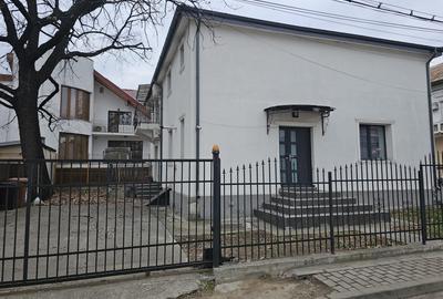 Casă individuală cu 7 camere în Ultracentral