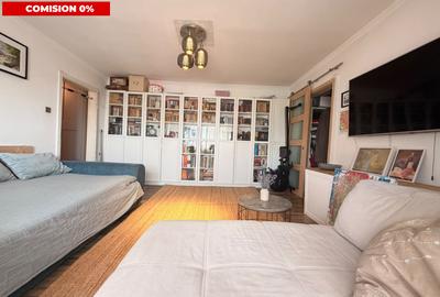 Apartament cu 3 camere semidecomandat, mobilat în Bucovina