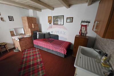 Casă / Vilă cu 4 camere de vânzare - 5