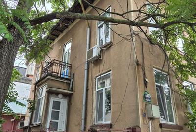 Casa 180 mp - parcul Carol - str. Lamaitei - 1