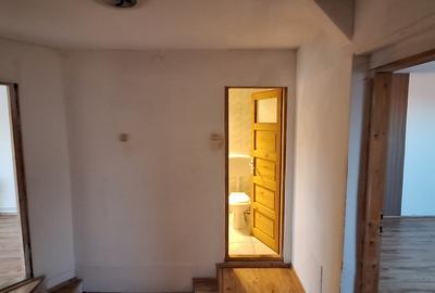 Apartament 4 camere, strada Tuberozelor - 9