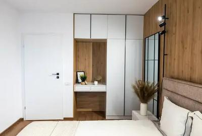 Apartament cu 3 camere semidecomandat în Central