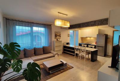 Apartament cu 3 camere semidecomandat în Drumul Taberei