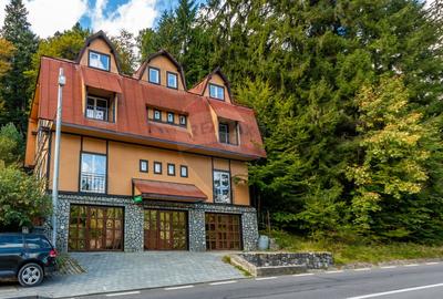 Pensiune/Casa de vânzare în Sinaia – 450 mp, lângă Castelul Peleș - 1