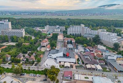 Spațiu comercial, de 530.00 mp, în Sânmartin
