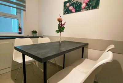 Apartament 3 camere,2 gr.sanitare,parcare,Tractorul-Coresi,164900 Euro - 2