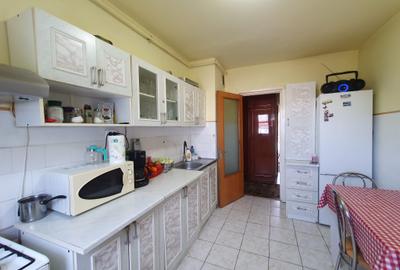 Vand ap 4 camere la pret de 3 camere -zona Micalaca-Miorita - 12