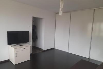 TIMISOARA - 6 minute metrou - Garsoniera RENOVATA - 1