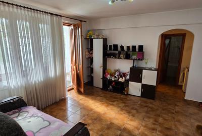 Apartament 2 camere de vanzare Focsani, etajul 3/4