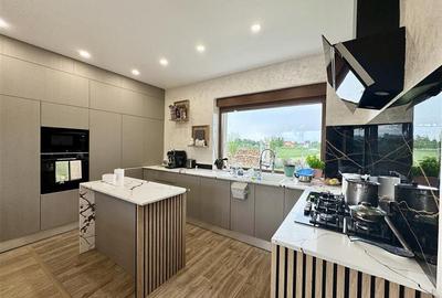 Casă individuală cu 5 camere în Exterior Est