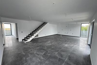 Casa P+M de vanzare in Campineanca (strada asfalata) - 8