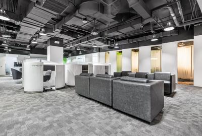Alăturați-vă unui mediu de co-working cooperativ în Regus Vox Technology Park - 4