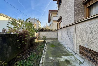 Vila cu 6 camere *310mp*  + Garaj // Primăverii - 53