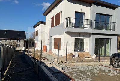 Casă individuală cu 4 camere în Bârnova