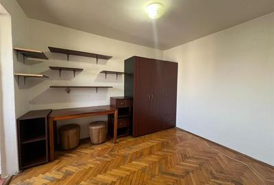 Apartament cu 2 camere nedecomandat în Decebal