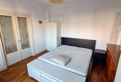 Vinzare apartament renovat cu design italian in  Piata Romana - 8