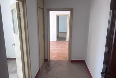 Apartament 2 camere confort 1, Zona Hipodrom, etaj 3. - 3
