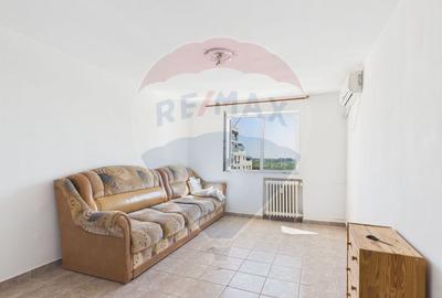 Apartament cu 4 camere decomandat, mobilat în Lacul Tei