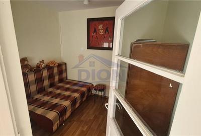 In Calarasi  - Central -Casa si teren  pe strada Grivita - 7