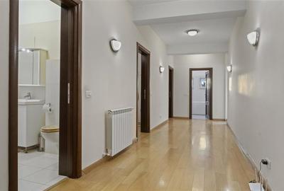 Vila de lux in apropiere de Cambridge School | Curte superba - 36