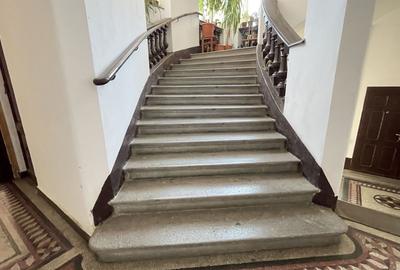 Apartament  spatios de vanzare intr-o cladire istorica - 19