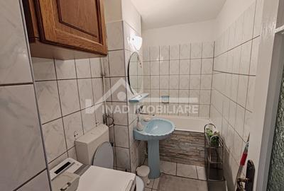 Apartament cu 4 camere, 2 bai, 1 balcon,  Manastur Strada Mehedinti - 13